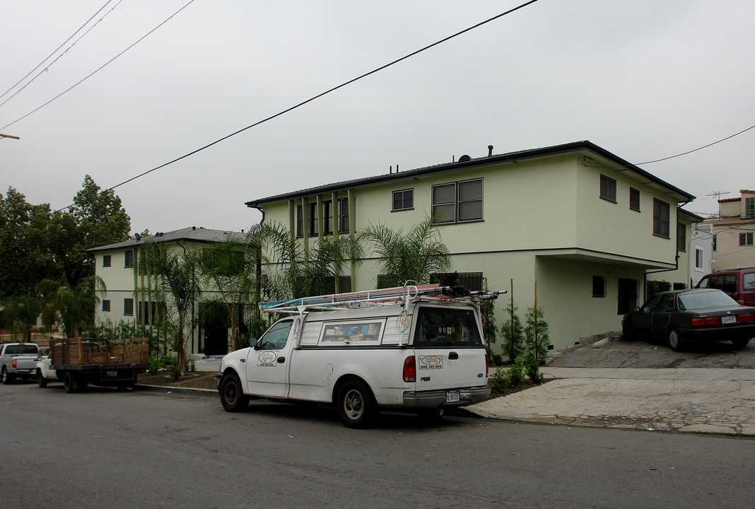 4408 Clinton St in Los Angeles, CA - Building Photo