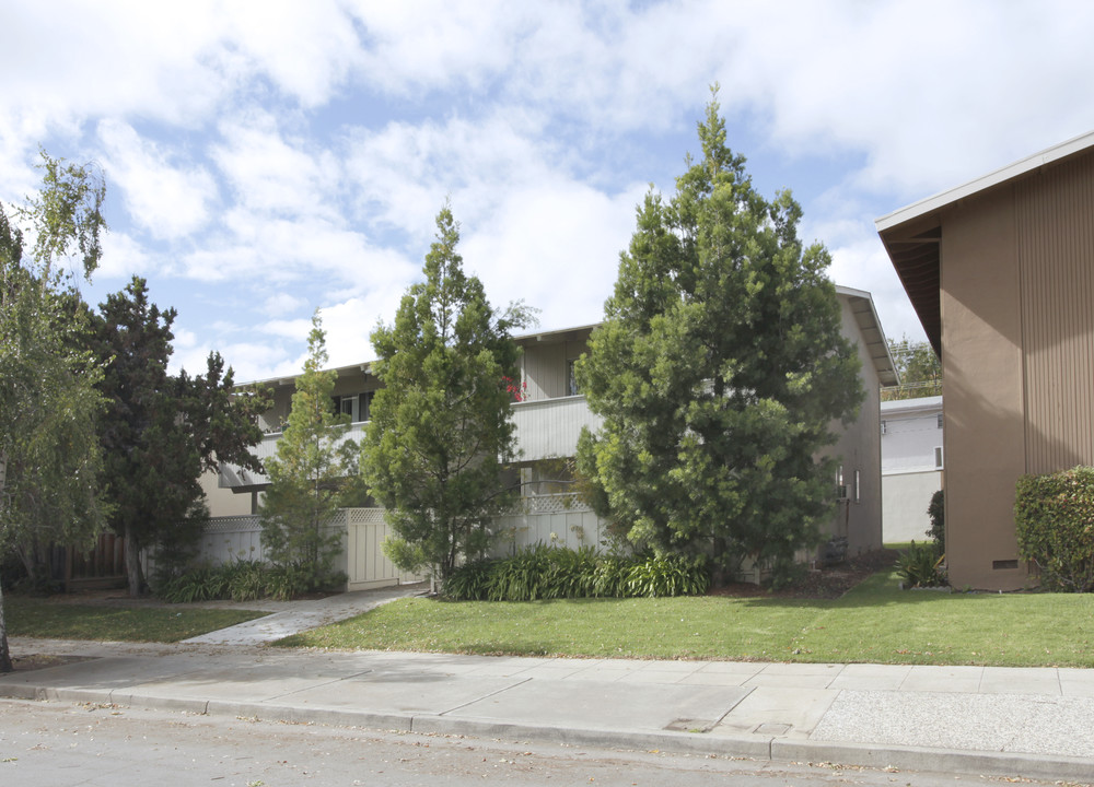 1565 Maurice Ln in San Jose, CA - Foto de edificio