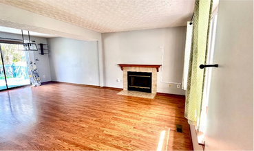 6865 Barker Dr in Canal Winchester, OH - Building Photo - Building Photo