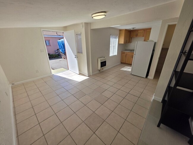 1420 Coolidge Ave, Unit C in National City, CA - Foto de edificio - Building Photo