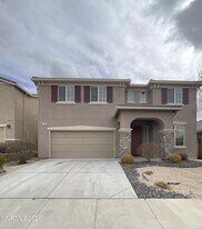 7240 Windswept Loop in Sparks, NV - Building Photo