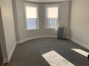 1692 Commonwealth Ave, Unit 3 in Boston, MA - Building Photo - Building Photo