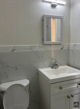 161-15 29th Ave-Unit -2F in Queens, NY - Building Photo - Building Photo