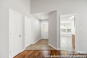 6243 Broadmeadow in San Antonio, TX - Building Photo - Building Photo
