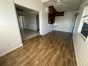4964 Grobe St in North Port, FL - Building Photo - Building Photo