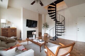 3751 N Halsted St in Chicago, IL - Building Photo - Building Photo