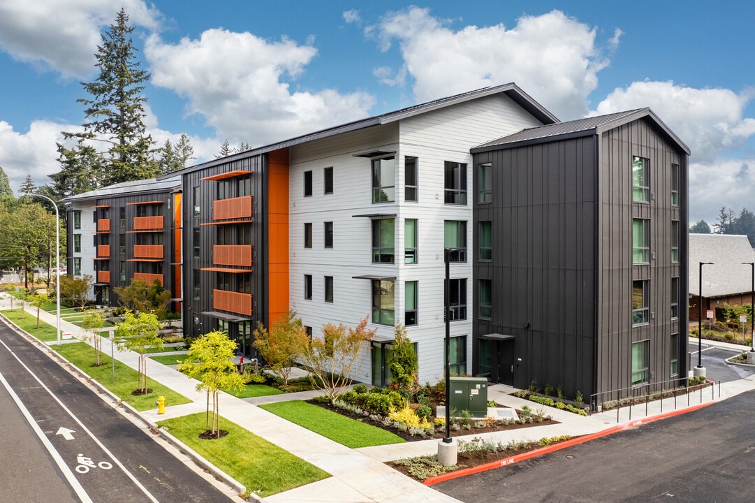 Wynne Watts Commons in Portland, OR - Building Photo