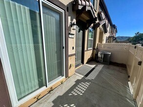 24139 Dolcetto Ave in Murrieta, CA - Building Photo - Building Photo