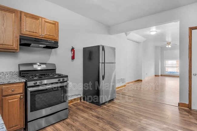 425 N Curley St in Baltimore, MD - Building Photo - Building Photo