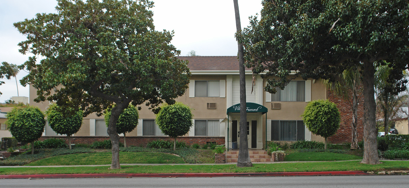 Villa Fremont in South Pasadena, CA - Building Photo