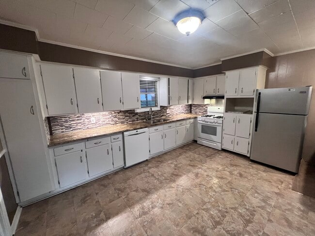 property at 305 Mary St