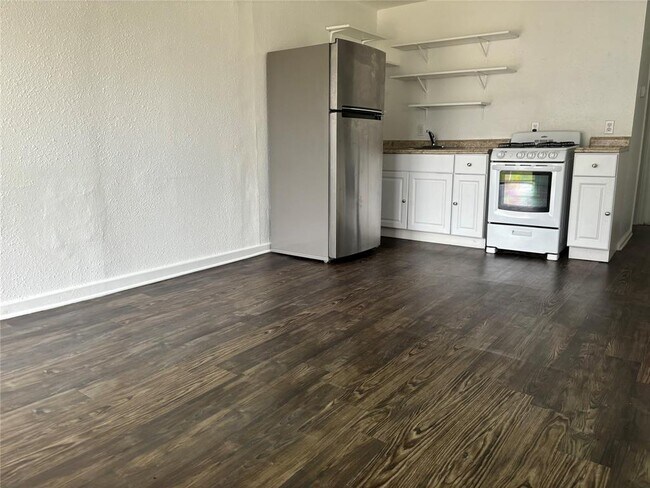 2614 Sol Wilson Ave in Austin, TX - Building Photo - Building Photo