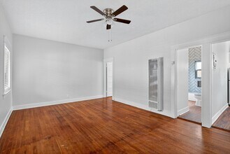 915 Cherry Ave in Long Beach, CA - Building Photo - Building Photo