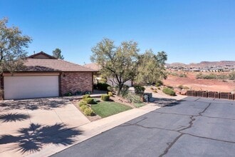 767 W Uxbridge Dr in Saint George, UT - Building Photo - Building Photo