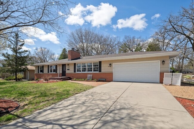 property at 6429 Mendelssohn Ln