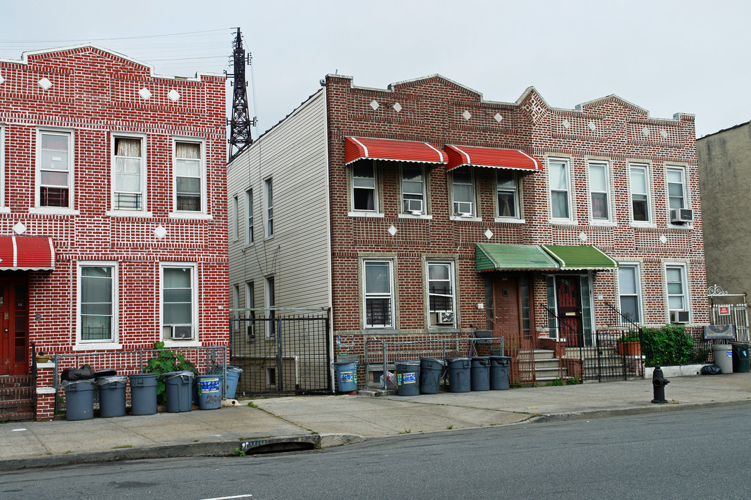 1241 Bronx River Ave in Bronx, NY - Building Photo