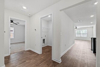 1047 Limpkin St in Crestview, FL - Foto de edificio - Building Photo