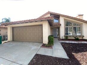 25167 Parkcrest Dr in Murrieta, CA - Building Photo - Building Photo