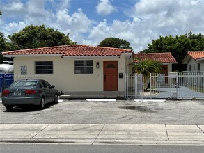 1432 SW 22nd Ave-Unit -1432 in Miami, FL - Building Photo - Building Photo