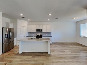 6928 Falconer Way in Fort Worth, TX - Foto de edificio - Building Photo