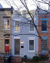 1674 Kalorama Rd NW in Washington, DC - Building Photo