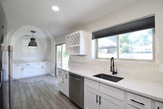 4866 E Encanto St in Mesa, AZ - Building Photo - Building Photo