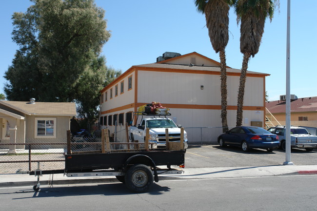 1840 Harding St in North Las Vegas, NV - Building Photo - Building Photo