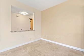 5895 Friars Rd in San Diego, CA - Building Photo - Building Photo