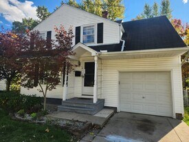 19508 Lanbury Ave in Warrensville Heights, OH - Building Photo