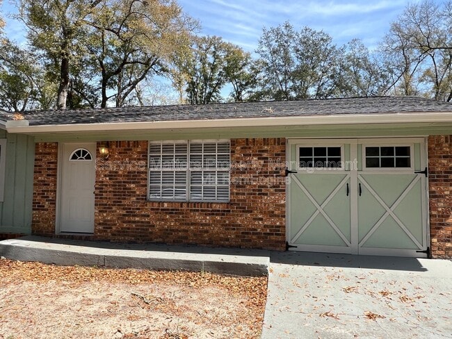 6933 Javid Rd in Milton, FL - Building Photo - Building Photo