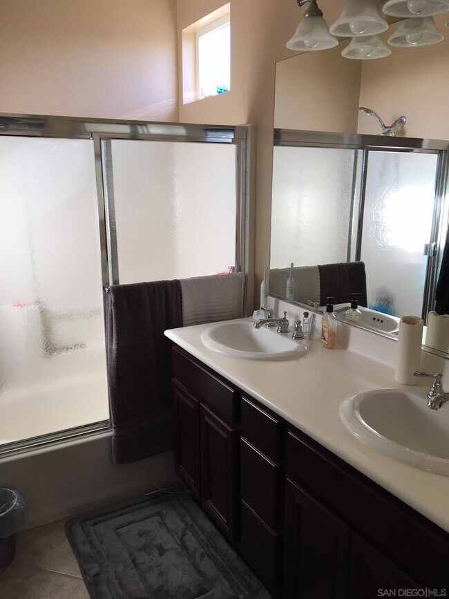 2978 Beachwood Blf Wy in San Diego, CA - Building Photo - Building Photo