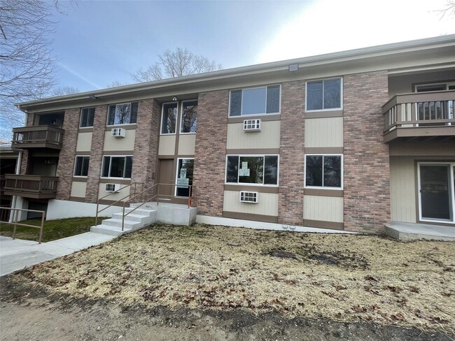 property at 3 Woods End Cir
