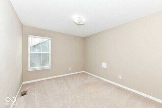 14080 Knightstown Dr W in Carmel, IN - Building Photo - Building Photo