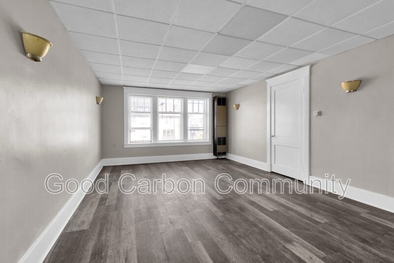 1247 Hertel Ave in Buffalo, NY - Foto de edificio