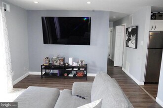 704 The Woods in Cherry Hill Township, NJ - Building Photo - Building Photo