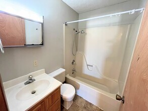 110 Country Villa Ln-Unit -110 Country Villa 2A in St. Robert, MO - Building Photo - Building Photo