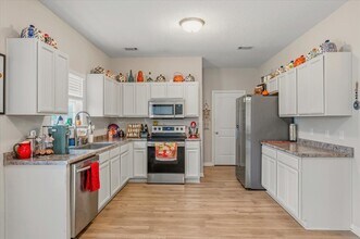 127 Morningside Dr in Allenhurst, GA - Building Photo - Building Photo