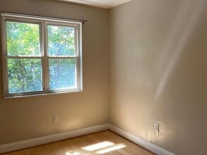 4724 Benning Rd SE in Washington, DC - Building Photo - Building Photo