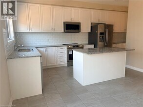 4089 Canby St in Lincoln, ON - Building Photo - Building Photo
