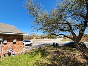 3325 Evers Pkwy in Denton, TX - Building Photo - Building Photo