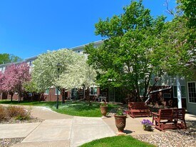55 + Norgard Court Apartments in Maplewood, MN - Building Photo