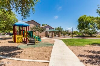 5444 W Warner St in Phoenix, AZ - Building Photo - Building Photo