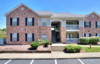 Swiss View Apartments in Nashville, TN - Building Photo - Building Photo