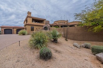 11650 E 4 Peaks Rd in Scottsdale, AZ - Building Photo - Building Photo