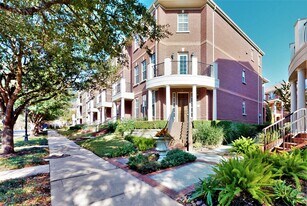 26 Islewood Blvd in Spring, TX - Building Photo