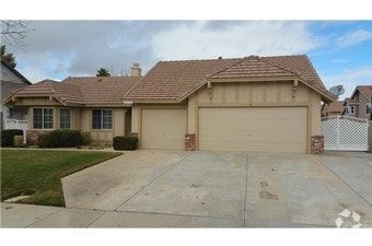 property at 3143 Mariposa Ave