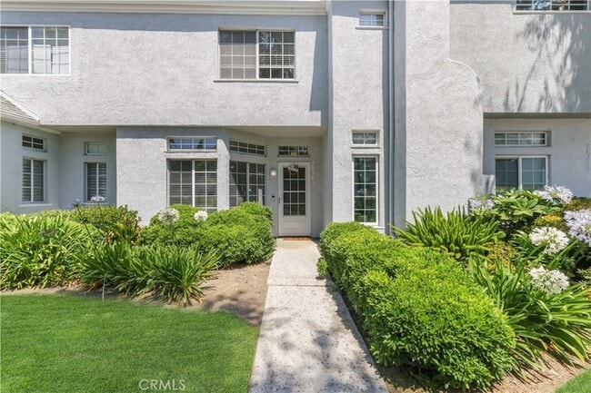 property at 28305 Paseo El Siena