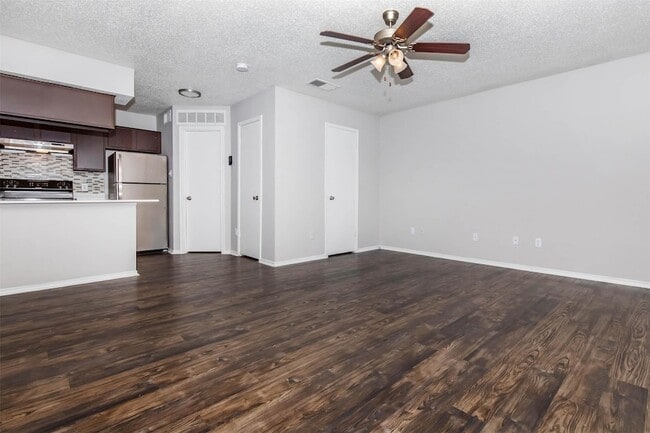 8301 Boat Club Rd, Unit 815 in Fort Worth, TX - Building Photo - Building Photo