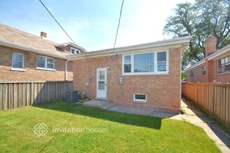 3832 East Ave in Berwyn, IL - Building Photo - Building Photo