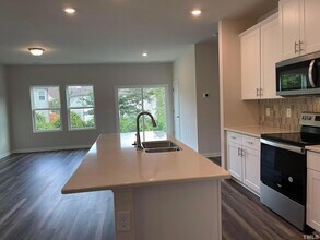 101 Joneshaven Dr in Fuquay Varina, NC - Building Photo - Building Photo